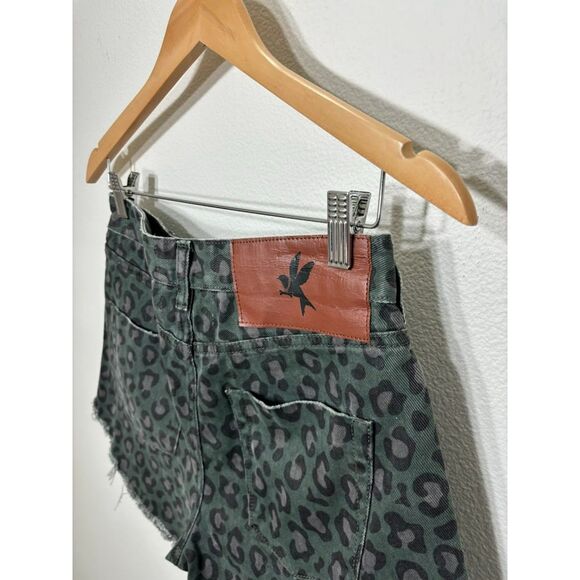One Teaspoon Free People Green Leopard Night Crawler Trucker Jean Shorts 24P - Picture 5 of 6
